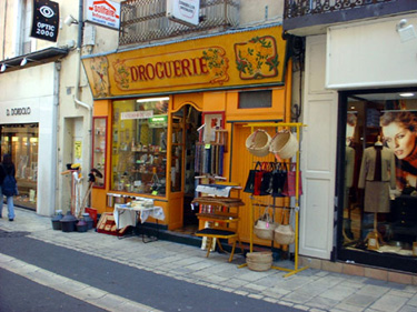 Drougerie Store, Provence
