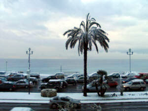 Promenade des Anglais with snow !